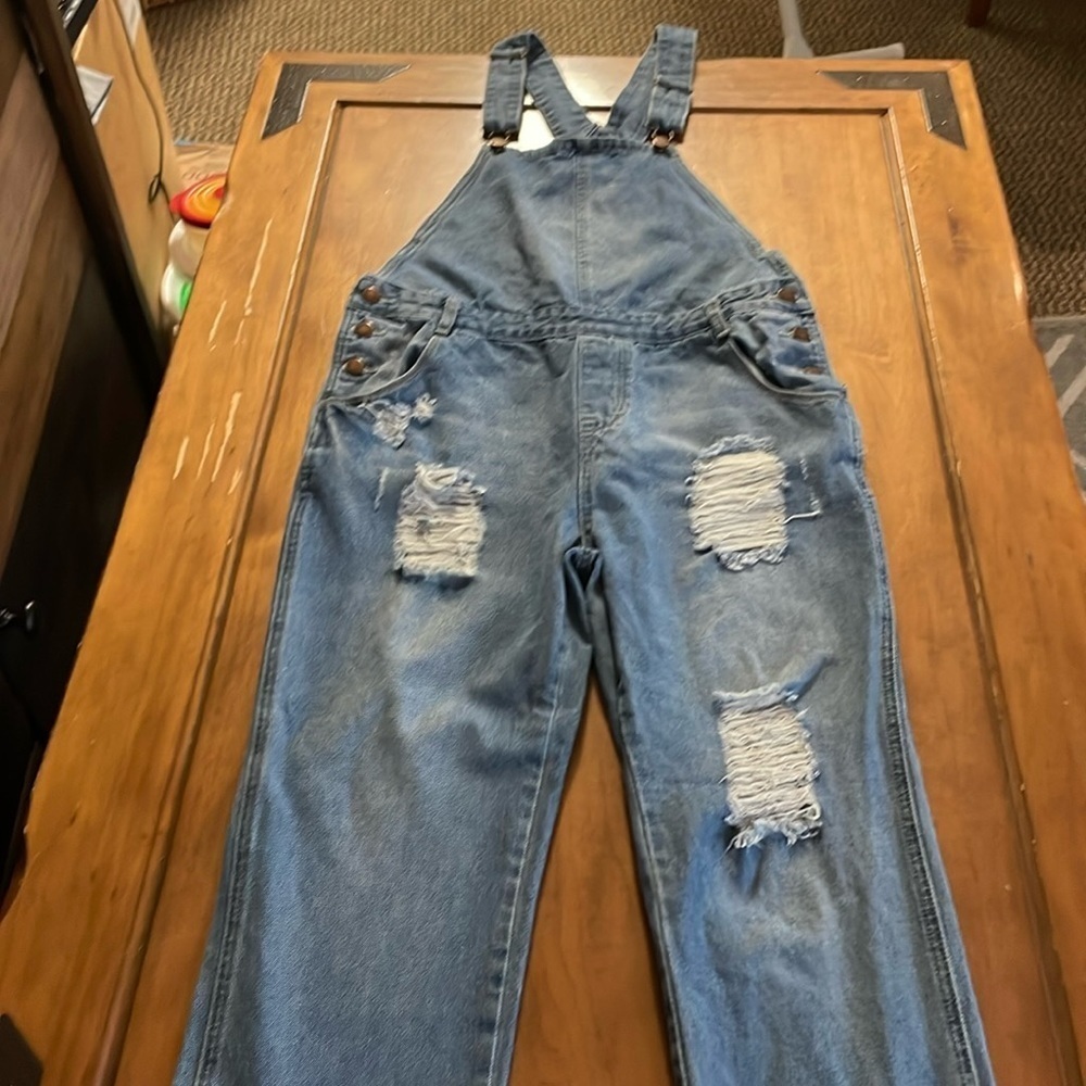 Mod Ref Distressed Overalls Size 33